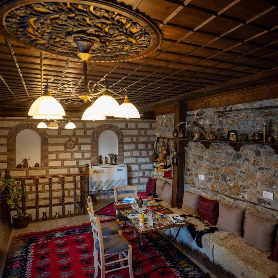 Hotel Borklad Μπεράτ Εξωτερικό φωτογραφία