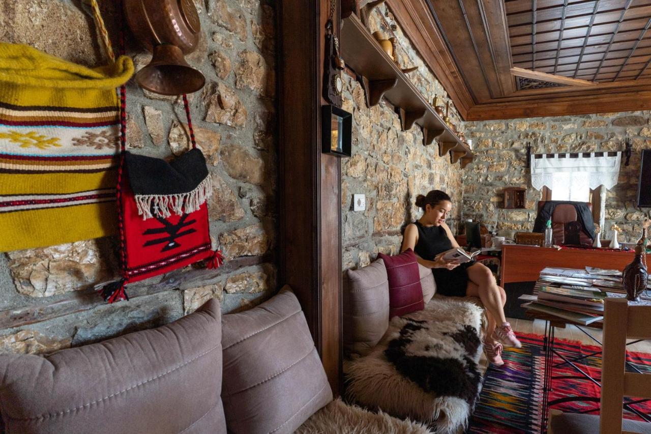 Hotel Borklad Μπεράτ Εξωτερικό φωτογραφία