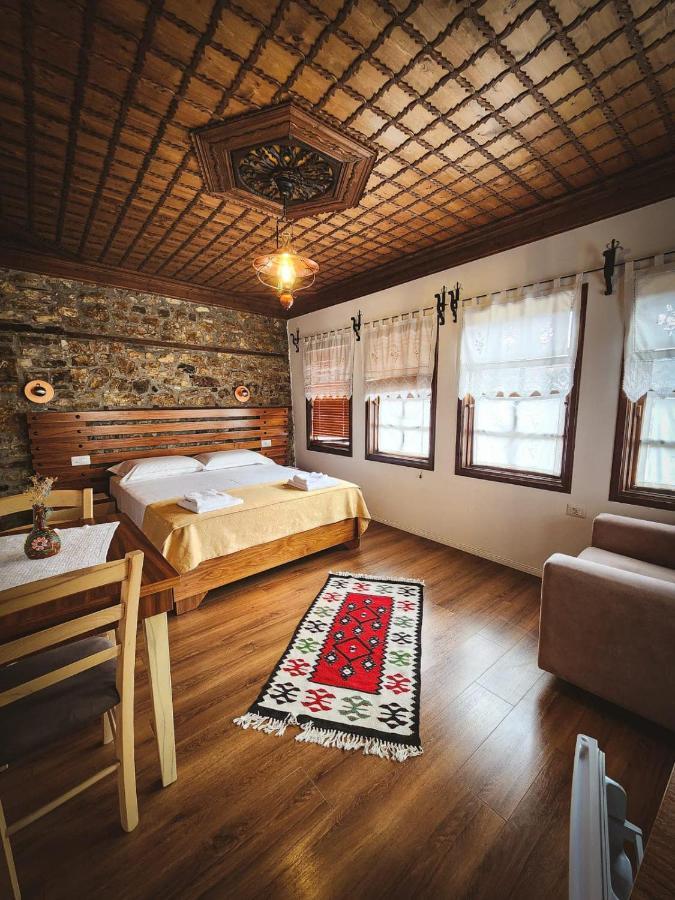Hotel Borklad Μπεράτ Εξωτερικό φωτογραφία