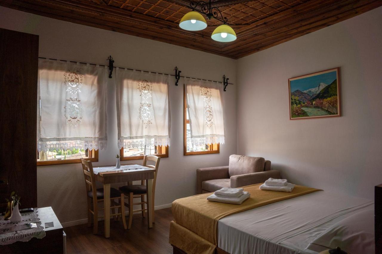Hotel Borklad Μπεράτ Εξωτερικό φωτογραφία