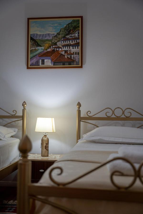 Hotel Borklad Μπεράτ Εξωτερικό φωτογραφία