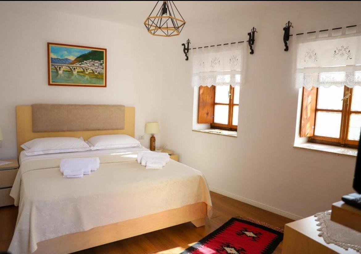 Hotel Borklad Μπεράτ Εξωτερικό φωτογραφία