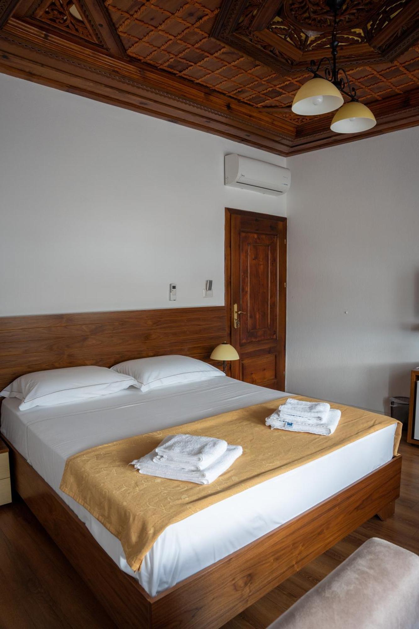 Hotel Borklad Μπεράτ Δωμάτιο φωτογραφία